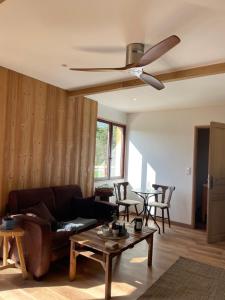 Maisons de vacances Little Loue, au bord de la riviere : photos des chambres