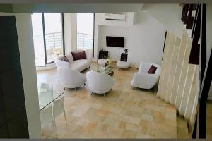 Lodging Apartamento Penthouse con Piscina