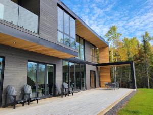 Le Ruisseau: luxurious villa in Charlevoix.