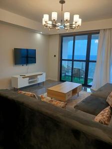 3 bedroomed apartment, 3 bathrooms and fully furnished