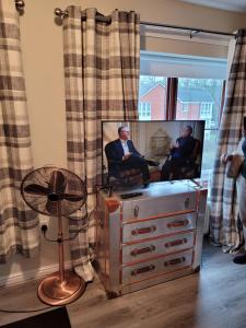 75 Park Prewett ROOM 2