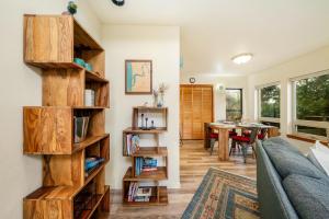 Sunny Chalet MCA#50350
