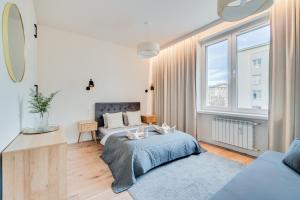 BRIGHT DAY Apartment - Self Check-in 24h, 10 min Market Square