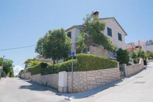 Apartment Vesna - 3hvězdičkové hotely ve městě Postira