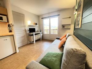 Les Chalets Des Evettes - Appartement six personnes, résidence avec piscine au pied des pistes MAE-1841