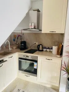 Villa, Behar - Grahovo