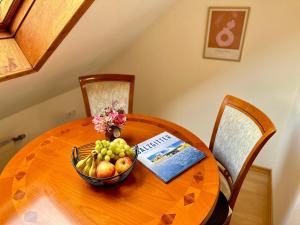 Apartment im Zentrum - Nähe Restaurant & Waschsalon - WLAN, Parkplatz, Bad & mehr