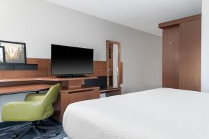 King Suite with Sofa Bed room in Fairfield Inn & Suites by Marriott Martinsburg