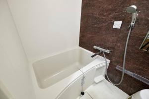 XS06 XROSS STAY Namba3 難波