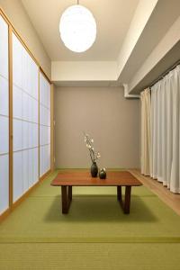 XS06 XROSS STAY Namba3 難波