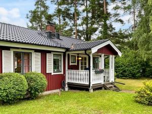 5 person holiday home in FÄRJESTADEN