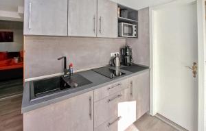 Amazing Apartment In Waren Müritz