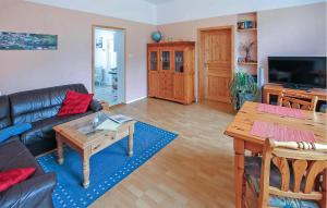 2 Bedroom Cozy Apartment In Malchow