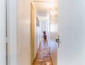 COPACABANA SUÍTES, andar alto com vista mar, wifi, ar condicionado em todas suítes, pauloangerami MVC1812