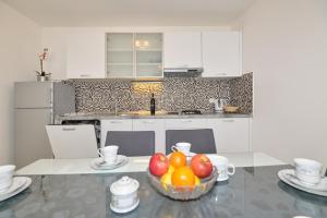 Apartments and rooms by the sea Makarska - 22419