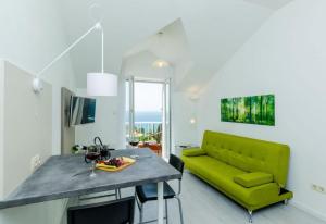 Apartments and rooms with parking space Plat, Dubrovnik - 23567