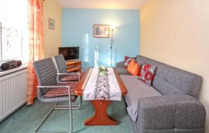 Awesome Apartment In Mühl Rosin