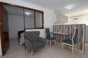 apartamento fresco, ambiente familiar y confortable