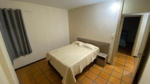 Apartamento Renoir, único por andar, 2 vagas de garagem e piscina - Centro, próximo ao Food Park