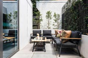A Lux 3BR Townhouse in South Yarra FREE Parking