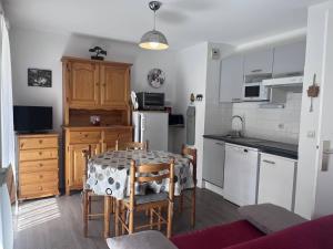 Charmant appartement à Cauterets avec balcon et parking privé - FR-1-812-30