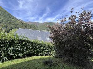 Chalet T4 à Cauterets avec parking et terrasse - FR-1-812-11