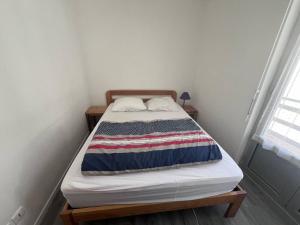 Appartement famille à Cauterets avec balcon, casier à ski, idéal pour 4 personnes - FR-1-812-36