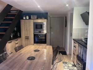 Appartement neuf 6 pers, balcon, parking à Cauterets - FR-1-812-49