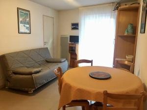 Appartement à Cauterets avec balcon et vue sur les montagnes - FR-1-812-53