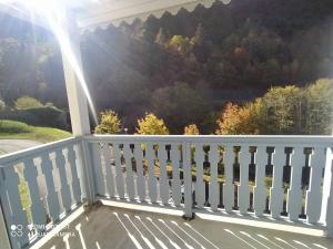 Confort et Vue Montagne : Appartement 2 Chambres à Cauterets - FR-1-812-61