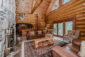 Timber Shores Rustic Waterfront Log Cabin