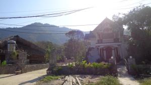 CH Homestays & Tour Motorbikes