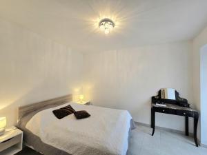 Charmante maison avec cheminée et jardin clos au cœur du Périgord - FR-1-616-15