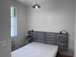 Appartement cosy à Cauterets avec terrasse et local à ski - FR-1-812-84