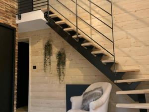 Triplex moderne avec cheminée, balcon et parking à Cauterets - FR-1-812-78