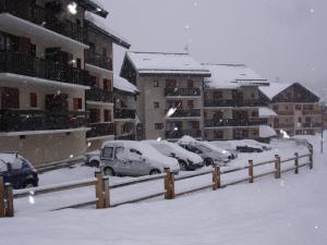 Studio cabine 4 pers, balcon, Valloire - FR-1-263-543