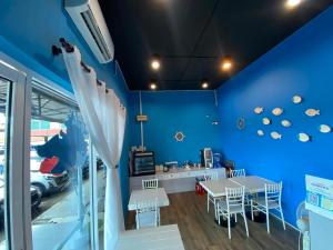 Ang Lee Holiday Stay