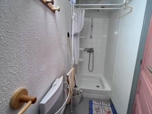 Appartement lumineux avec balcon au centre de Cauterets - FR-1-812-121