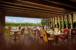 An Lam Retreats Saigon River