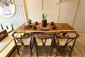 Căn hộ 3 ngủ Landmark 1 Ecopark tặng bồn khoáng