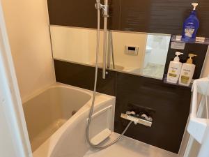 HW HILLS Komagome 401 by Tranova