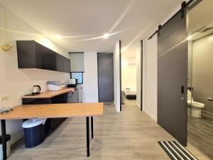 The Modern A27 Hua-Hin Private Poolvilla from beach 3km