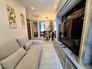 The Modern Hua-Hin Private Poolvilla from beach 3km