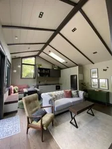 Long Dog Studio - Central city - Claudelands