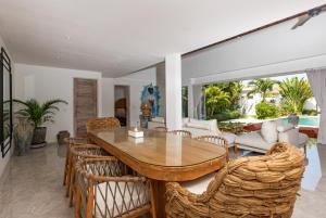 Wonderful 4Br Villa in Seminyak