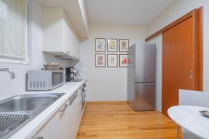 Acropolis Lux & Easy