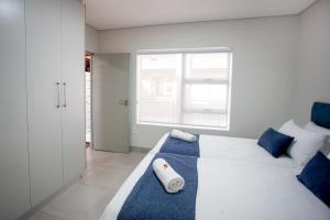 Apartment 72 - 1 On York