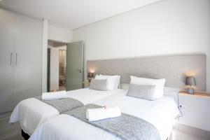 Apartment 72 - 1 On York