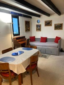 Ferienhaus mit Sauna, Wintergarten und Terrasse im schönen Hochtaunus