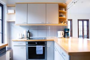 Greenhouse Living "Haus Blankenheim" - Burgblick I Urlaub mit Hund - 30 Minuten zum Phantasialand & Nürburgring